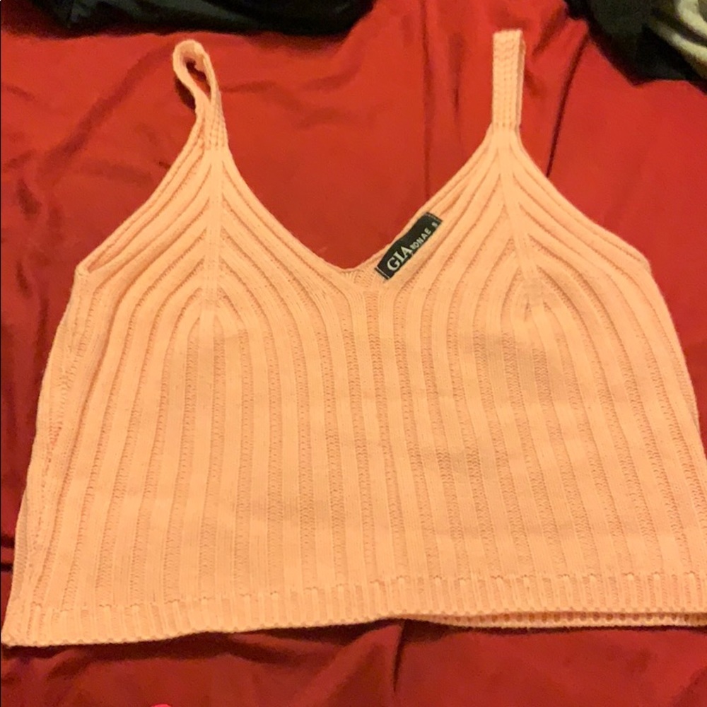 Crop top